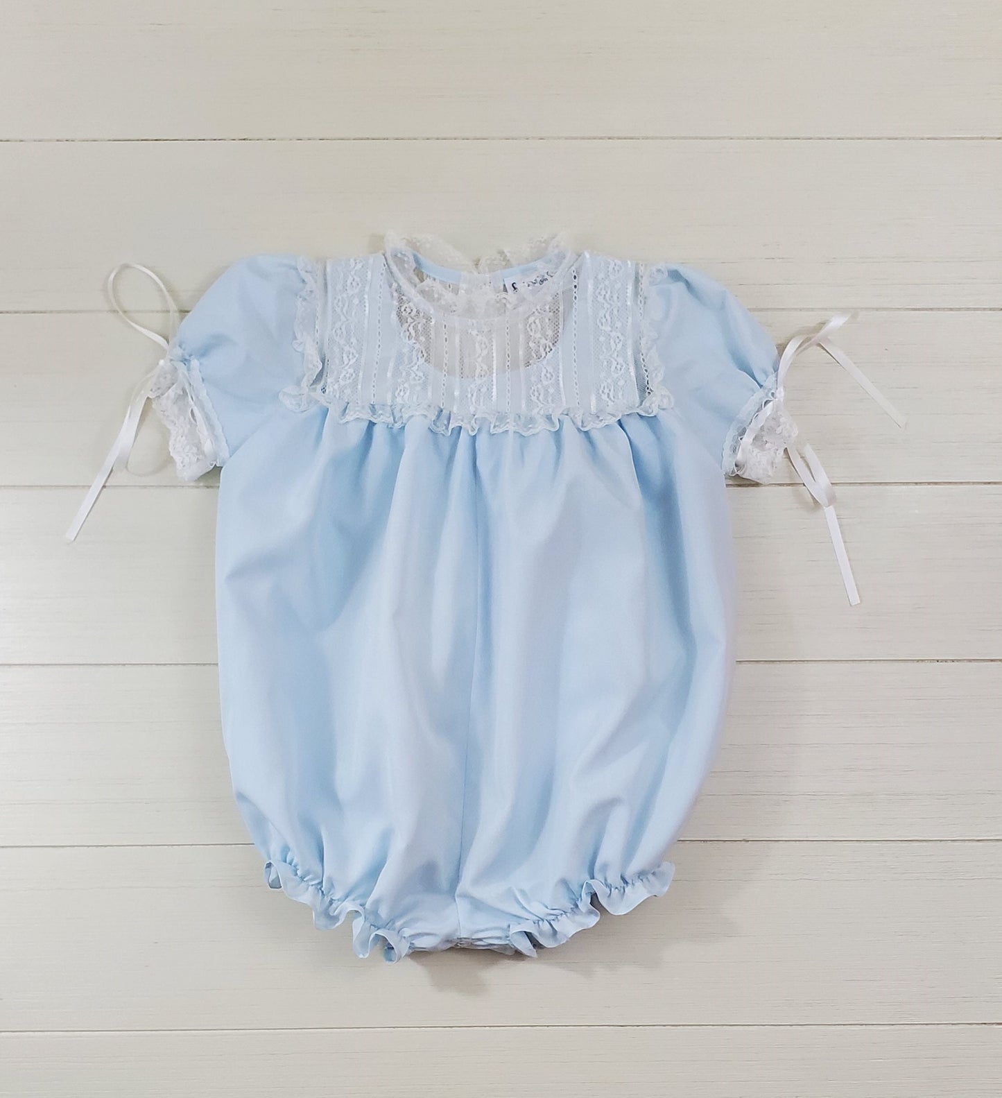 The Victorian Heirloom Bubble in Blue